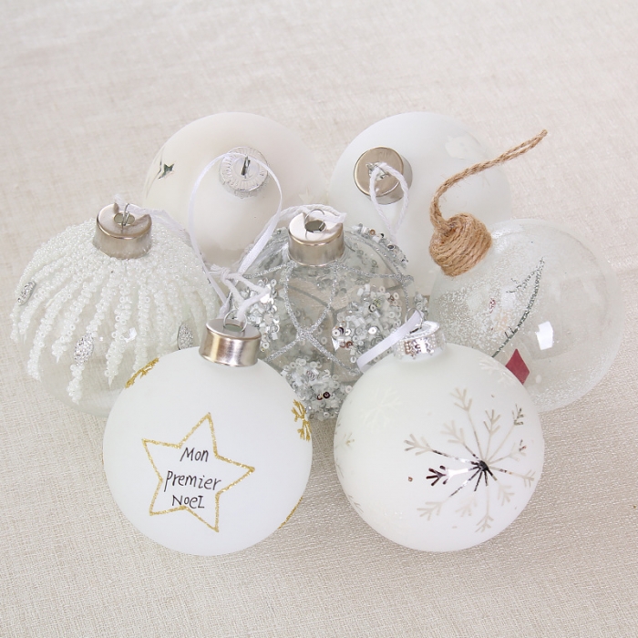 Christams tree hanging ornament, White glass ball with white glitter