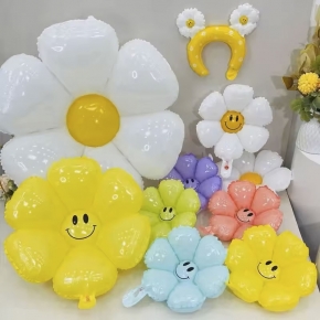 Large Daisy Foil Balloon Flower