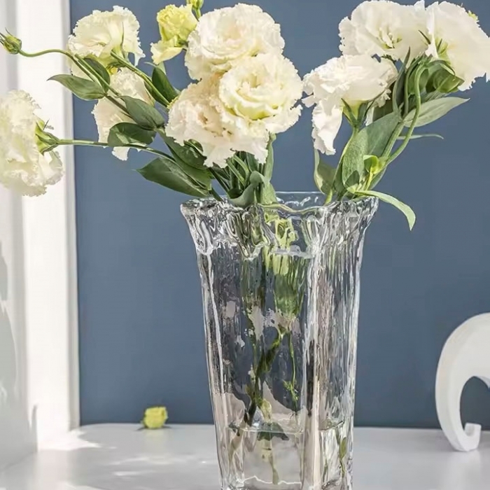 Clear glass vase