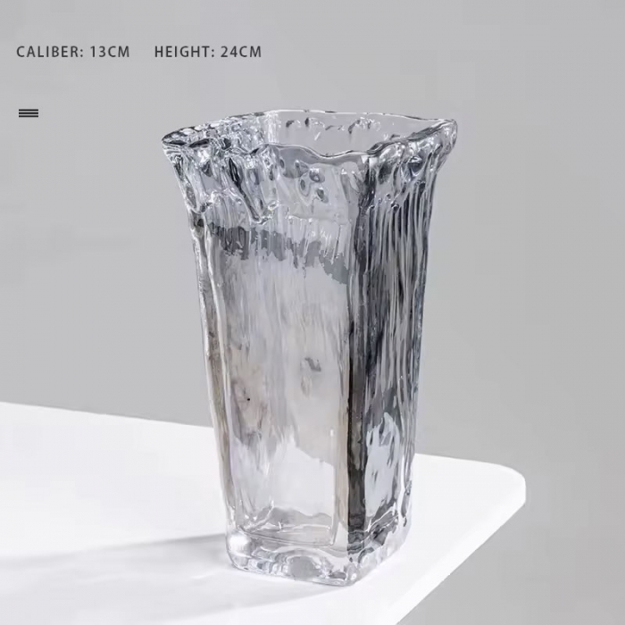 Clear glass vase