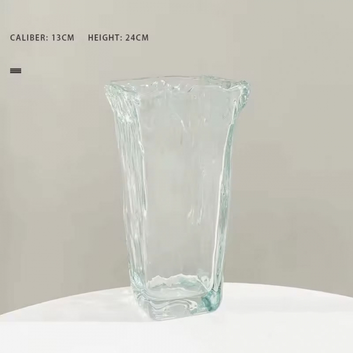 Clear glass vase