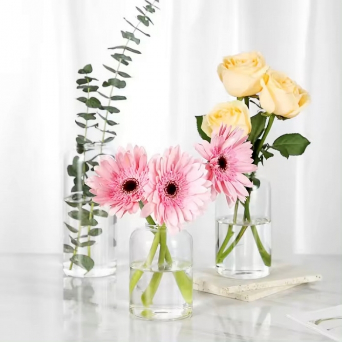 Clear glass vase