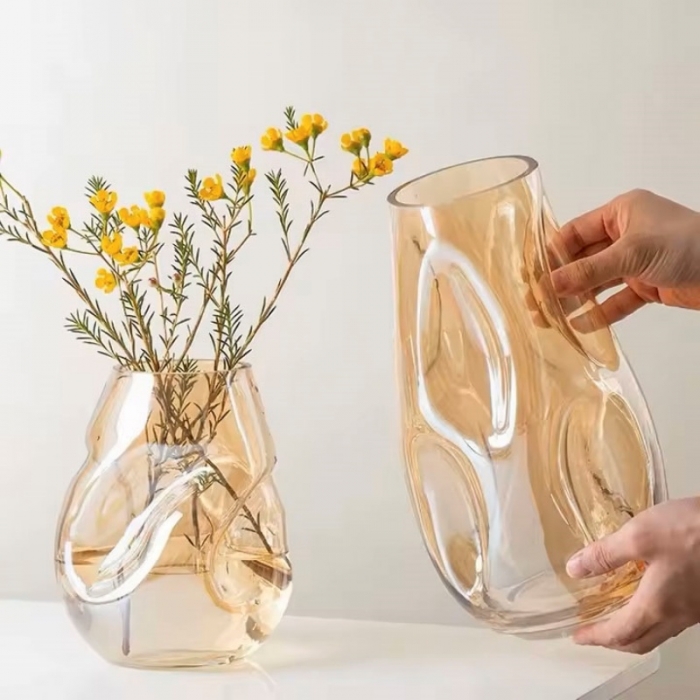 Clear champagne glass vase with luster outside