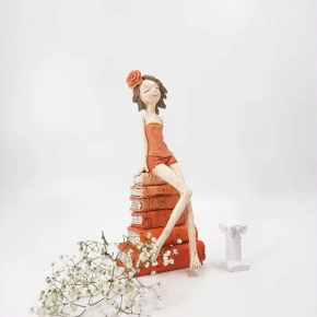 Creative girl sculpture resin crafts