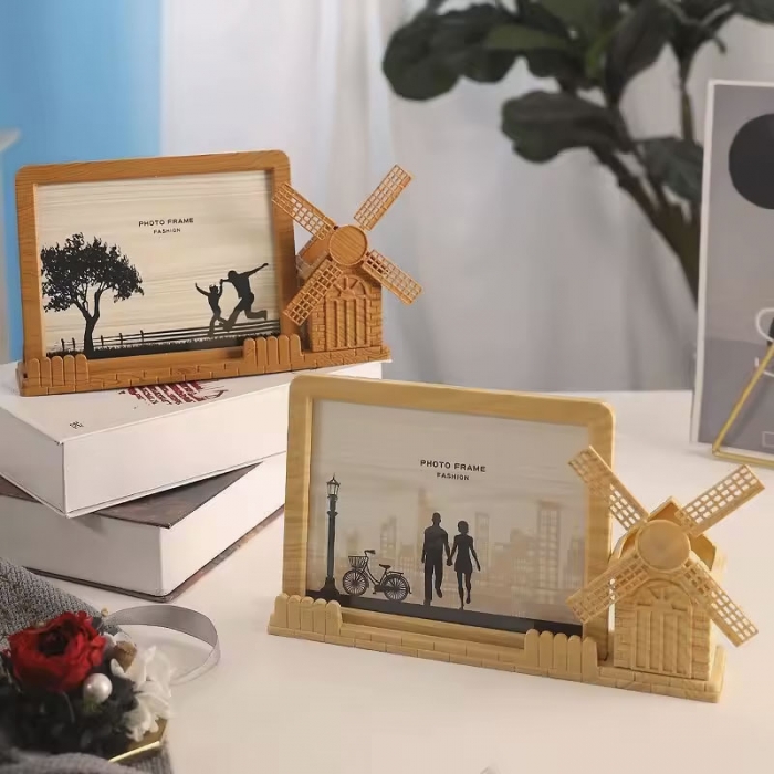 Waterwheel shape wood grain plastic photo frame