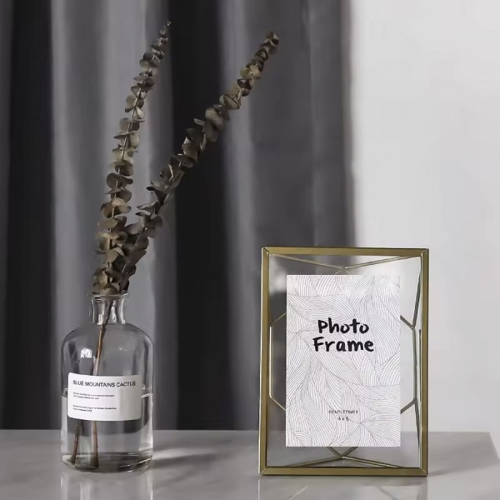 Double Sided Transparent Glass Photo Frame.